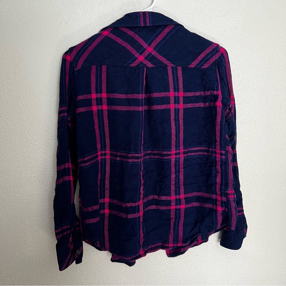 Rails Hunter button down in navy & lipstick size small - Picture 4 of 8